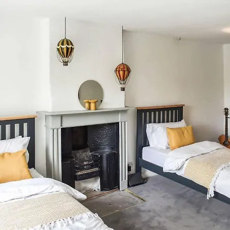 Holiday home Cross Keys *